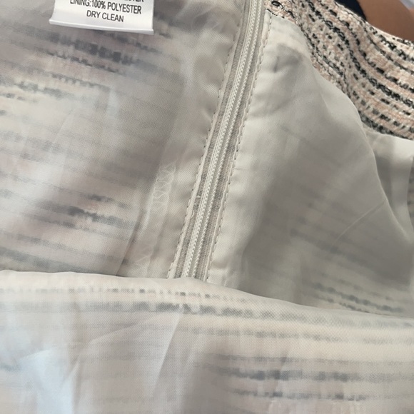 Size 2 pencil skirt with elastic waist - Picture 5 of 6